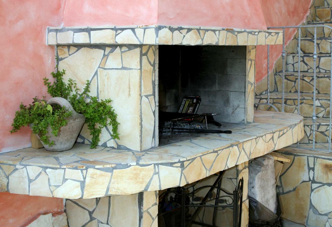 L'Isola Felice Apartment Monserrato Exterior photo