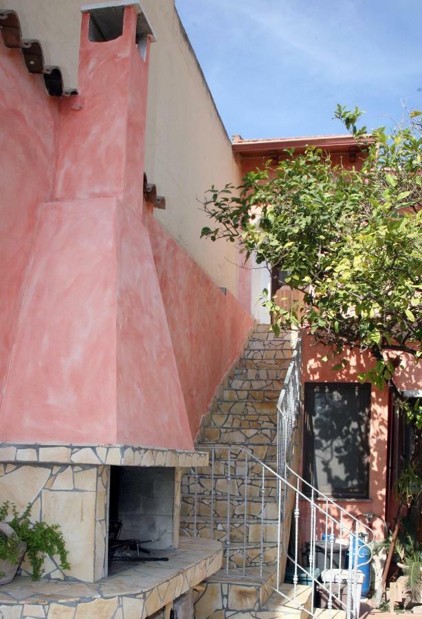 L'Isola Felice Apartment Monserrato Exterior photo